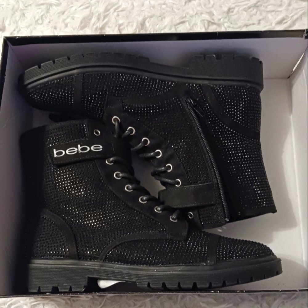 NEW BEBE DAYANI J EMBELLISHED SEQUINED BLACK COMBAT BOOT size8/5